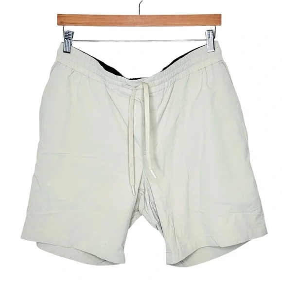 Lululemon Activewear Shorts Size XL Light Cream Khaki 7" Inseam Men's - Picture 13 of 13